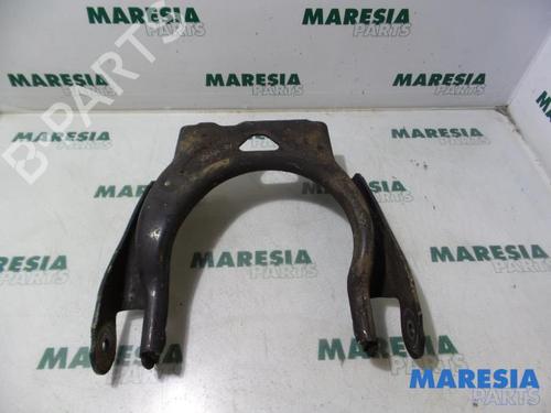 Used Right front suspension arm CITROËN C5 III (RD_) 1.6 HDi 110 (RD9HZC) (109 hp) 31509192