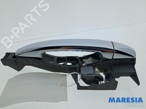 Used Front right exterior door handle Front right exterior door handle 38439094 38439094