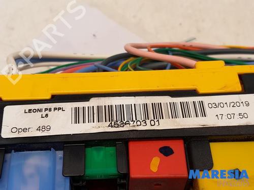 Fuse box PEUGEOT 3008 II SUV (MC_, MR_, MJ_, M4_) 1.2 THP/ PureTech 130 (MRHNSM, MRHNSU, MRHNSJ, MRHNYW,... | BP31484332E1