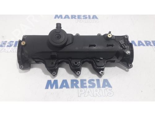 Used Valve cover Valve cover RENAULT GRAND SCÉNIC III (JZ0/1_) 1.5 dCi (JZ09, JZ0D, JZ10, JZ14, JZ1G, JZ29, JZ2C) (110 hp) 31458077 31458077