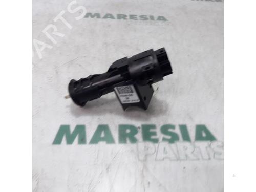 Used Ignition barrel FIAT BRAVO II (198_) 1.4 (198AXA1B) (90 hp) 31494656
