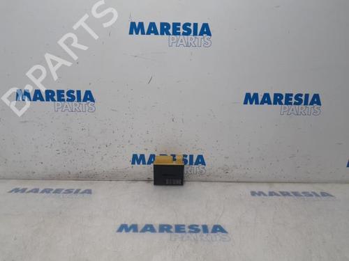 electronic-sensor-citroen-c4-picasso-ii-2013-31395332 main image