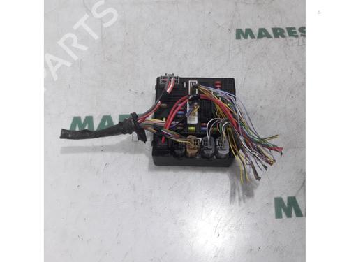 Used Fuse box RENAULT GRAND SCÉNIC III (JZ0/1_) 1.5 dCi (JZ09, JZ0D, JZ10, JZ14, JZ1G, JZ29, JZ2C) (110 hp) 31397047