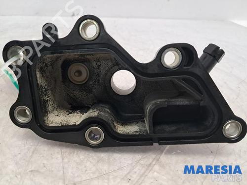 Used Thermostat housing RENAULT TWINGO III (BCM_, BCA_) 1.0 SCe 70 (71 hp) 31466955
