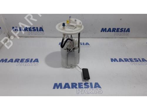 Used Fuel pump FIAT 500 (312_) 0.9 (312AXG1A, 312.AXG11) (86 hp) 31446402