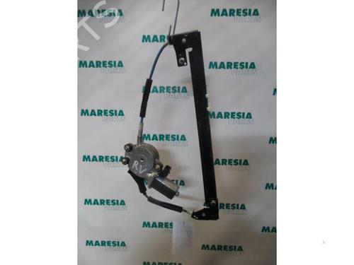 Used Front right window mechanism ALFA ROMEO 147 (937_) 1.6 16V T.SPARK ECO (937.AXA1A, 937.BXA1A) (105 hp) 31444903