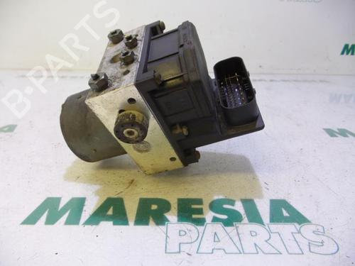Used ABS pump ABS pump ALFA ROMEO 147 (937_) 1.6 16V T.SPARK ECO (937.AXA1A, 937.BXA1A) (105 hp) 31407591 31407591