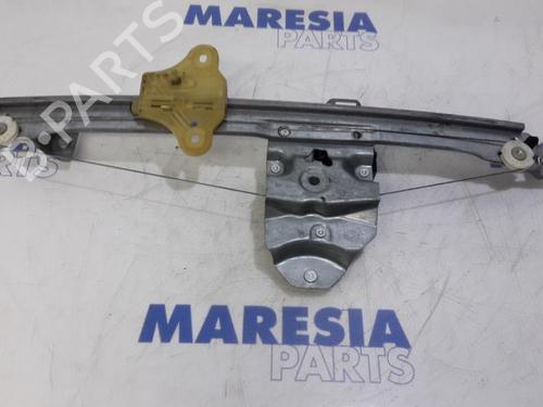 Front right window mechanism RENAULT CLIO IV (BH_) 1.5 dCi 90 | BP31479106C23