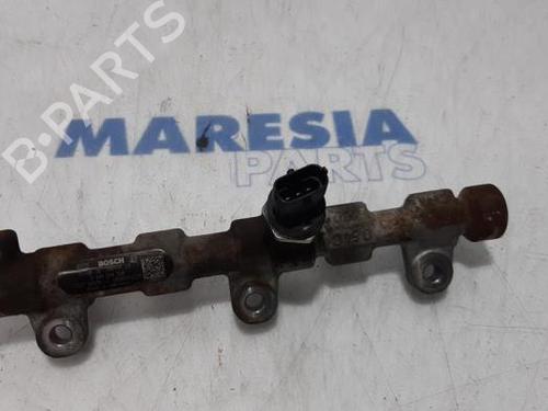injection-rail-renault-trafic-ii-van-fl-2001-31437066 main image