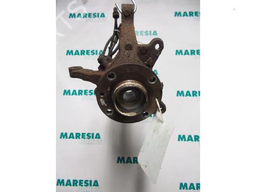 Used Right front steering knuckle RENAULT SCÉNIC I MPV (JA0/1_, FA0_) 1.6 (JA00) (110 hp) 31496569