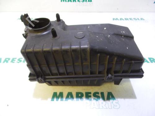 Used Air filter box PEUGEOT EXPERT Van (222) 2.0 HDI (94 hp) 31390827
