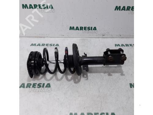 Used Left front shock absorber RENAULT MEGANE III Grandtour (KZ0/1) 1.5 dCi (KZ09, KZ0D, KZ1G, KZ29, KZ14, KZ1W, KZ10, KZ1F,... (110 hp) 31524013