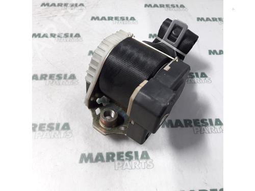 Used Rear right seatbelt FIAT STILO (192_) 1.9 JTD (192_XE1A) (115 hp) 31508201