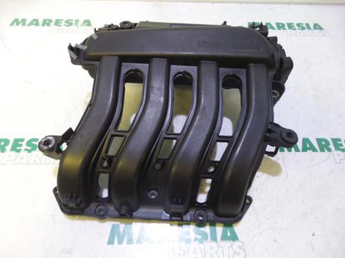 Used Injection rail RENAULT SCÉNIC II (JM0/1_) 1.6 (JM0C, JM0J, JM1B) (113 hp) 31465698