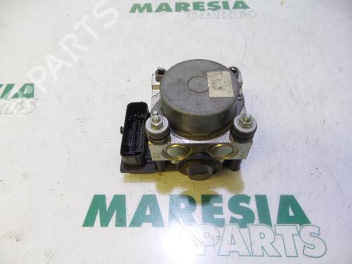 Used ABS pump FIAT 500 (312_) 0.9 (312AXG1A, 312.AXG11) (86 hp) 31536706