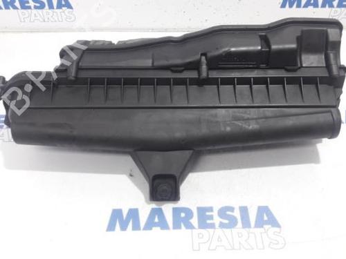 Used Air filter box PEUGEOT 5008 (0U_, 0E_) 1.6 16V (120 hp) 31455895