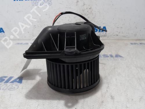 Heater blower motor RENAULT TRAFIC II Van (FL) 2.5 dCi 145 (FL0J) | BP31448159M62