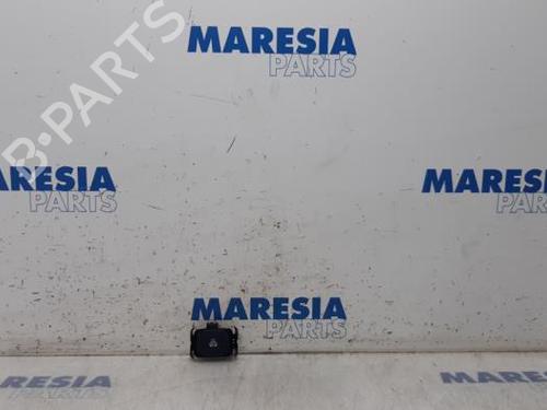 Used Electronic sensor Electronic sensor PEUGEOT 5008 (0U_, 0E_) 1.6 16V (156 hp) 31498246 31498246