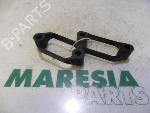 Brazo Suspension delantero derecho ALFA ROMEO 4C (960_) 1.8 (960.CXB1A) (241 hp) 31484988