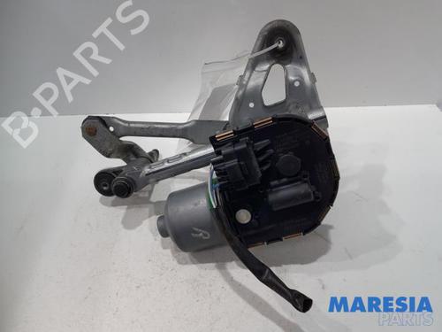 Used Front wiper motor PEUGEOT 5008 (0U_, 0E_) 1.6 16V (156 hp) 31472850