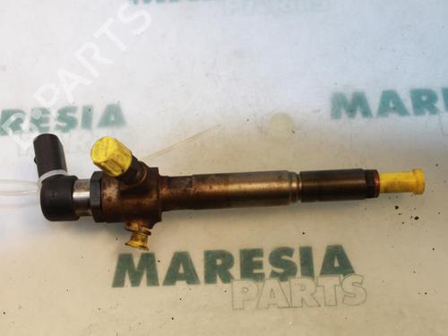 Used Injector RENAULT MEGANE II Estate (KM0/1_) 1.5 dCi (KM16, KM1E) (106 hp) 31526302