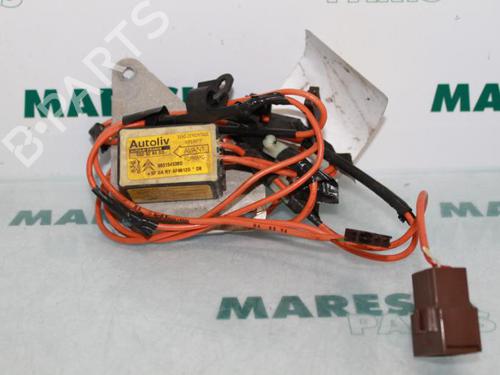 Used ECU airbags PEUGEOT PARTNER Box Body/MPV (5_, G_) 1.8 D (58 hp) 31526279