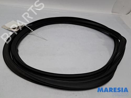 Used Crossmember PEUGEOT 208 II (UB_, UP_, UW_, UJ_) 1.2 PureTech 75 (75 hp) 31423397