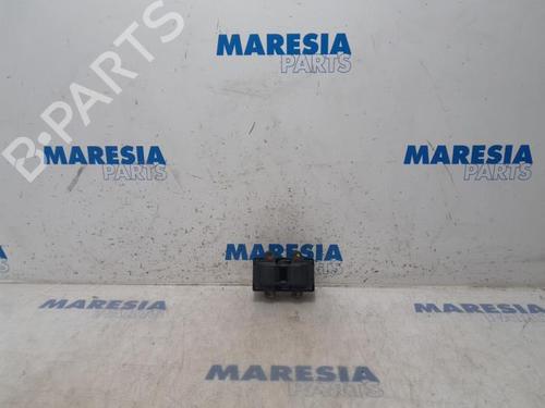 Used Ignition coil RENAULT TWINGO I (C06_) 1.2 (C066, C068) (58 hp) 31512023