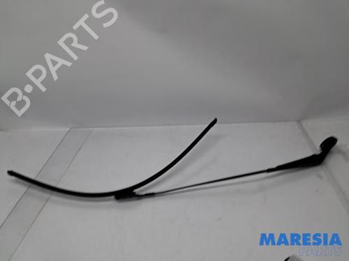 Vindspejlsviskerarm CITROËN C4 Picasso II 1.6 HDi / BlueHDi 115 (115 hp) 31474373