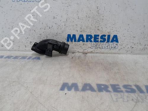 Used Pipe RENAULT MEGANE III Hatchback (BZ0/1_, B3_) 1.4 TCe (BZ0F, BZ1V) (131 hp) 31423356