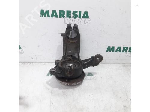 Right front steering knuckle CITROËN C3 III (SX) 1.2 THP 110 (SXHNPS, SXHNZT, SXHNZ6) | BP31472306M26