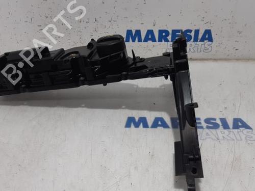 Used Valve cover Valve cover PEUGEOT 308 SW II (LC_, LJ_, LR_, LX_, L4_) 1.6 BlueHDi 120 (120 hp) 31513860 31513860
