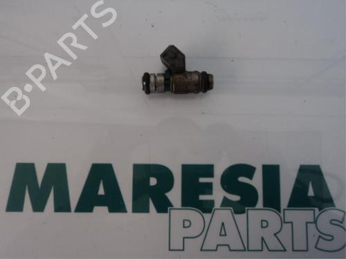 injector-renault-scenic-i-mpv-ja01_-fa0_-1999-2000-2001-2002-2003-2004-2005-2006-2007-2008-2009-2010-31505221 main image