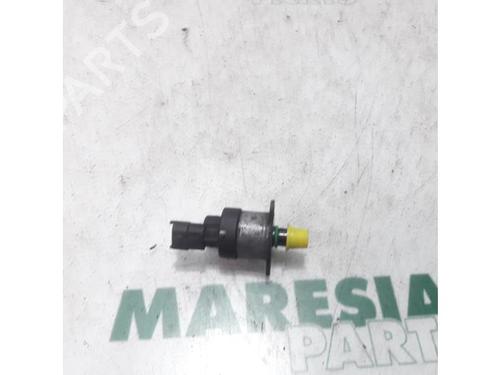 Electronic sensor RENAULT MASTER II Van (FD) 2.2 dCI 90 (FD0G, FD0N, FD2G, FD2N, FD3G, FD3N) | BP31499180M84 - Image 2