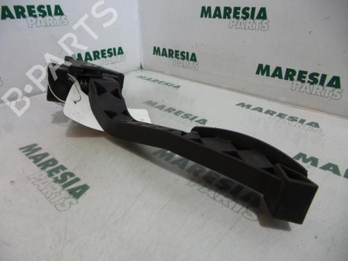 Used Electronic module ALFA ROMEO 147 (937_) 1.6 16V T.SPARK ECO (937.AXA1A, 937.BXA1A) (105 hp) 31535225