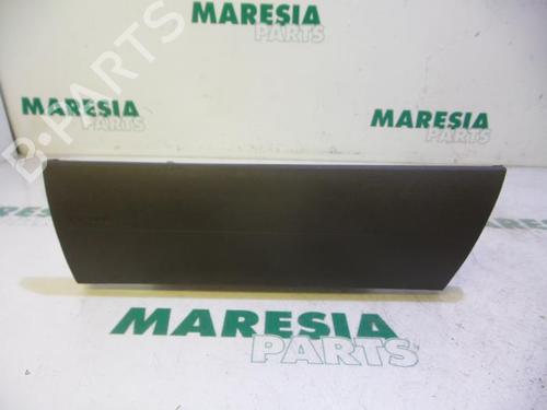 Used Passenger airbag FIAT PUNTO (188_) 1.2 60 (188.030, .050, .130, .150, .230, .250) (60 hp) 31513222