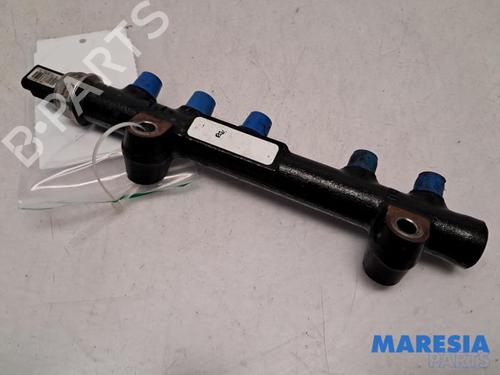 Used Injection rail PEUGEOT 208 I (CA_, CC_) 1.4 HDi (68 hp) 31446590