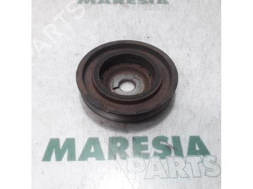 pulley-renault-clio-iii-br01-cr01-2005-2006-2007-2008-2009-2010-2011-2012-2013-2014-31421660 main image