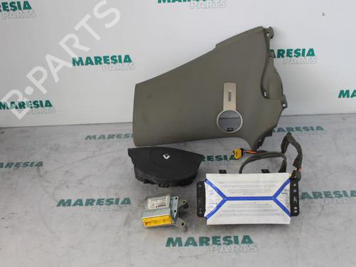Used ECU airbags ECU airbags RENAULT ESPACE IV (JK0/1_) 3.0 dCi (JK0J, JK0V) (177 hp) 31470332 31470332