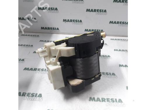 Used Front right seatbelt FIAT PUNTO (188_) 1.2 60 (188.030, .050, .130, .150, .230, .250) (60 hp) 31493625