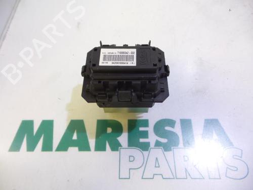 Used Electronic sensor RENAULT MEGANE III Grandtour (KZ0/1) 1.5 dCi (KZ0C, KZ1A) (90 hp) 31384040