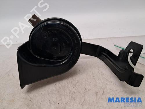 Used Horn RENAULT MEGANE IV Grandtour (K9A/M/N_) 1.3 TCe 115 (K9N9) (116 hp) 31445551