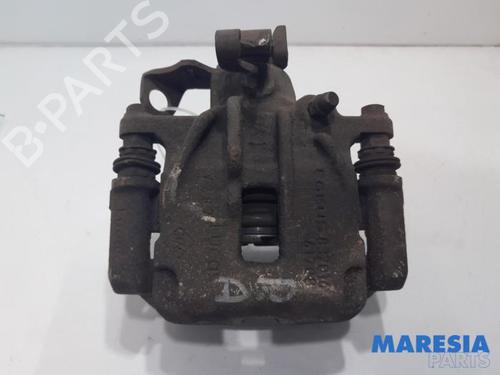 Used Right rear brake caliper RENAULT TRAFIC III Van (FG_) 1.6 dCi 95 (FGMJ, FGMR) (95 hp) 31406185