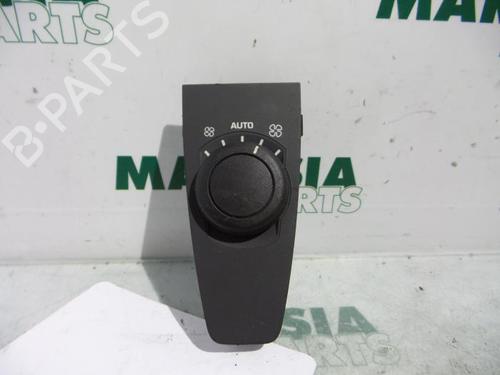 climate-control-citroen-c4-grand-picasso-i-ua_-2006-2007-2008-2009-2010-2011-2012-2013-31531078 main image