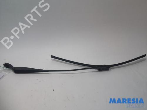 Used Front windshield wiper arm PEUGEOT 207 CC (WD_) 1.6 16V (120 hp) 31384425
