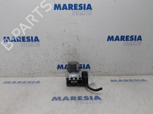 Used ABS pump FIAT 500 (312_) 0.9 (312AXP1A) (60 hp) 31496038
