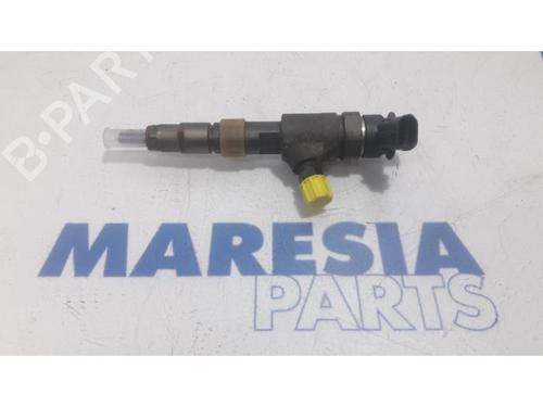 Used Injector PEUGEOT PARTNER Tepee 1.6 HDi 90 (92 hp) 31396489