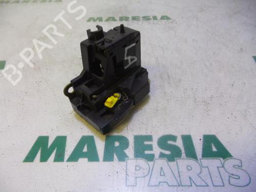 electronic-module-renault-scenic-i-mpv-ja01_-fa0_-1999-2000-2001-2002-2003-2004-2005-2006-2007-2008-2009-2010-31396875 main image