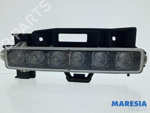 right-daytime-light-peugeot-108-2014-34007047 main image