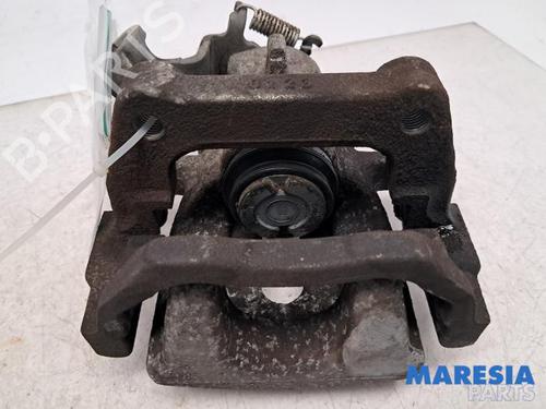 Used Right rear brake caliper Right rear brake caliper PEUGEOT 3008 I MPV (0U_) 2.0 HDi Hybrid4 (0URHCA) (200 hp) 39932602 39932602
